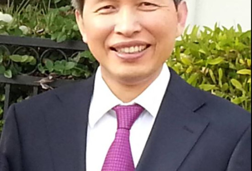 김병학 목사(주님의 교회 담임, 그레이스 미션 대학교 & 캘리포니아 프레스티지 대학교 교수).